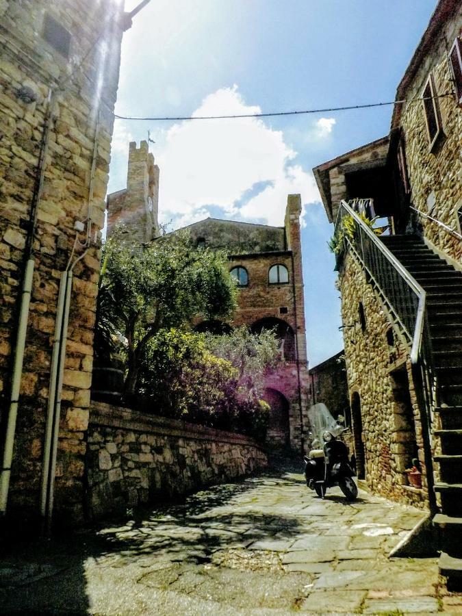 Centralissimo Nel Cuore Del Borgo 苏韦雷托 外观 照片