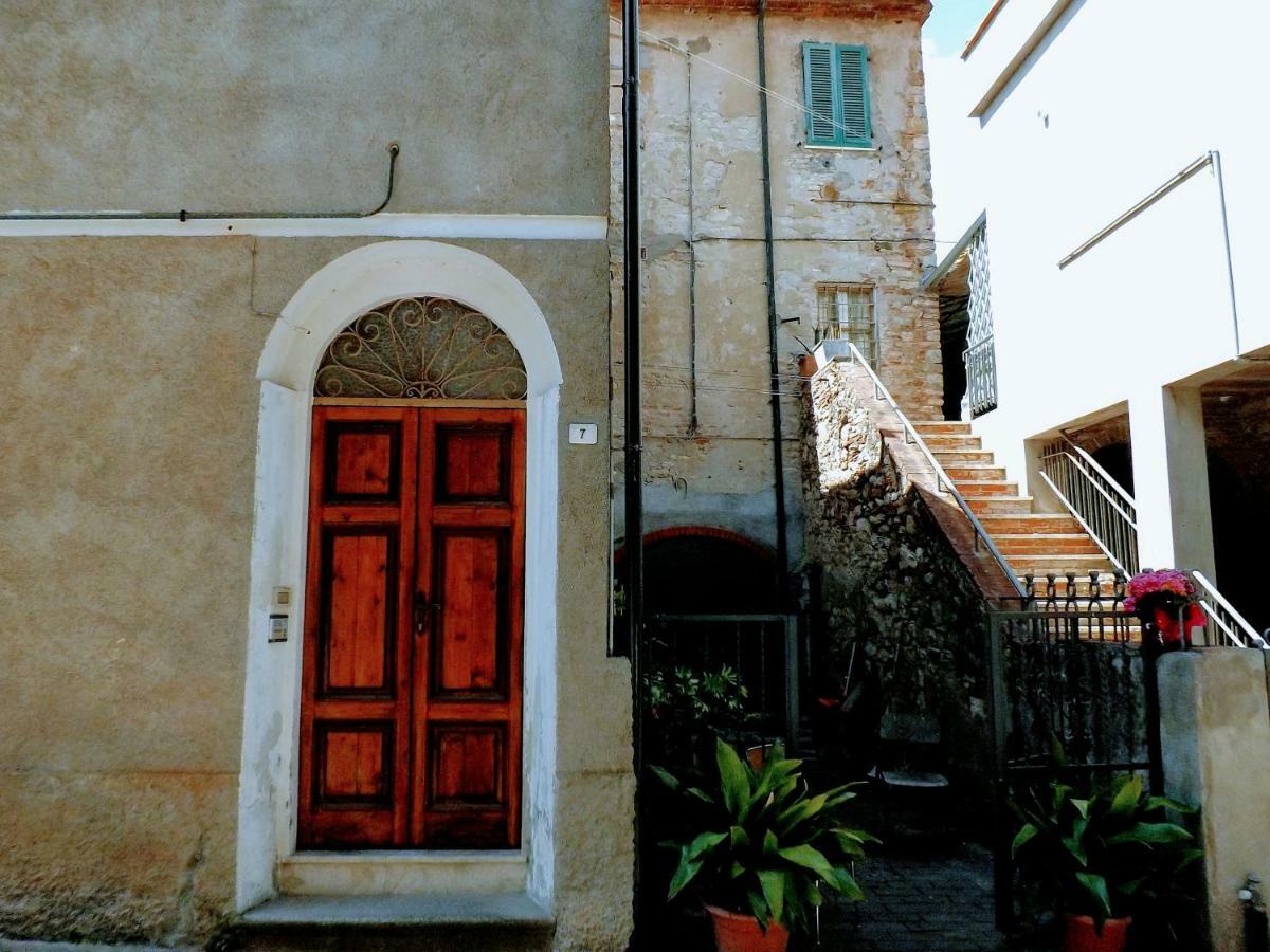 Centralissimo Nel Cuore Del Borgo 苏韦雷托 外观 照片