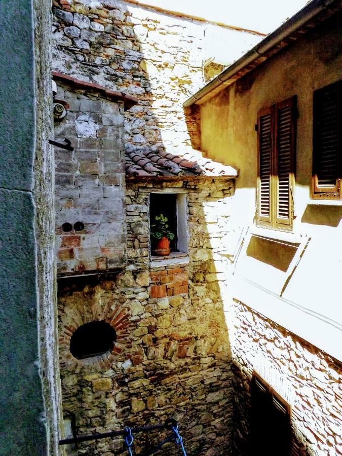 Centralissimo Nel Cuore Del Borgo 苏韦雷托 外观 照片